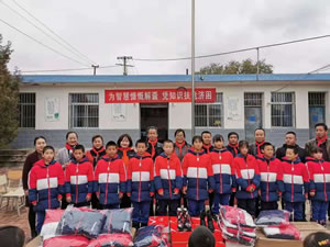 为智慧慷慨解囊，凭知识扶危济困